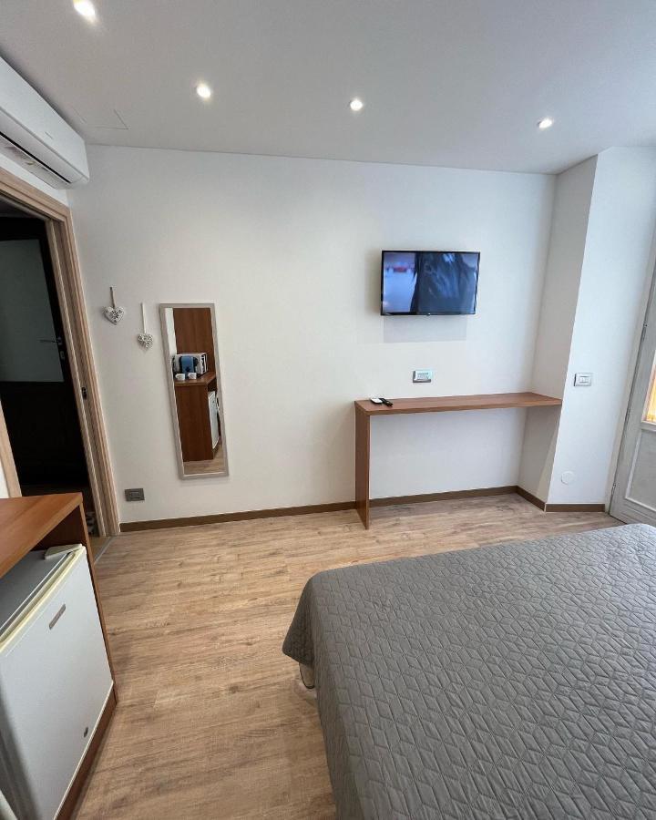 Wowies Room Pettenasco Luaran gambar